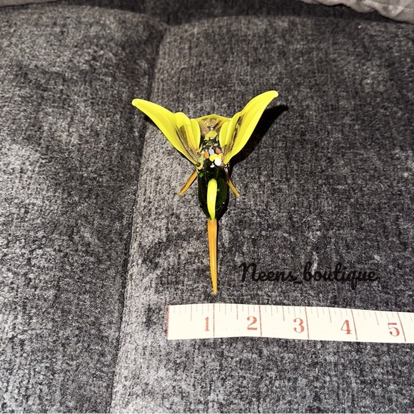 Hand Blown Glass Hummingbird FINAL SALE UNLESS BUNDLE! - Picture 6 of 7